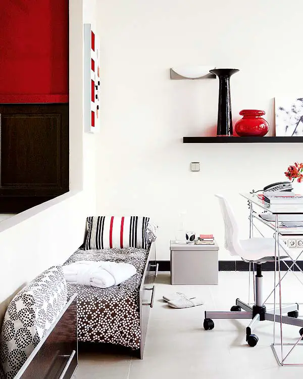 Madrid apartment with Black and Red (5)