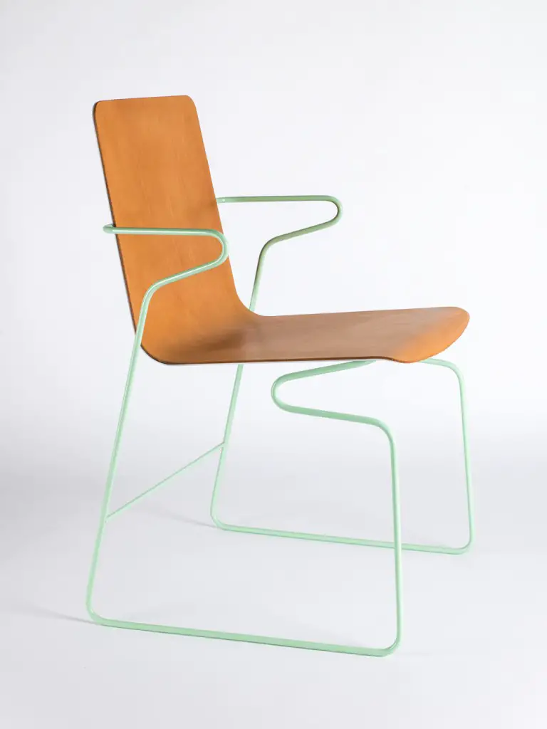 bender chair (1)