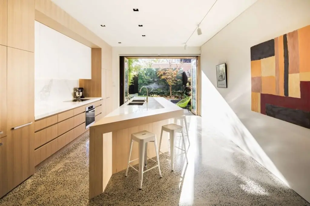 South Melbourne House by Mitsuori Architects (1)