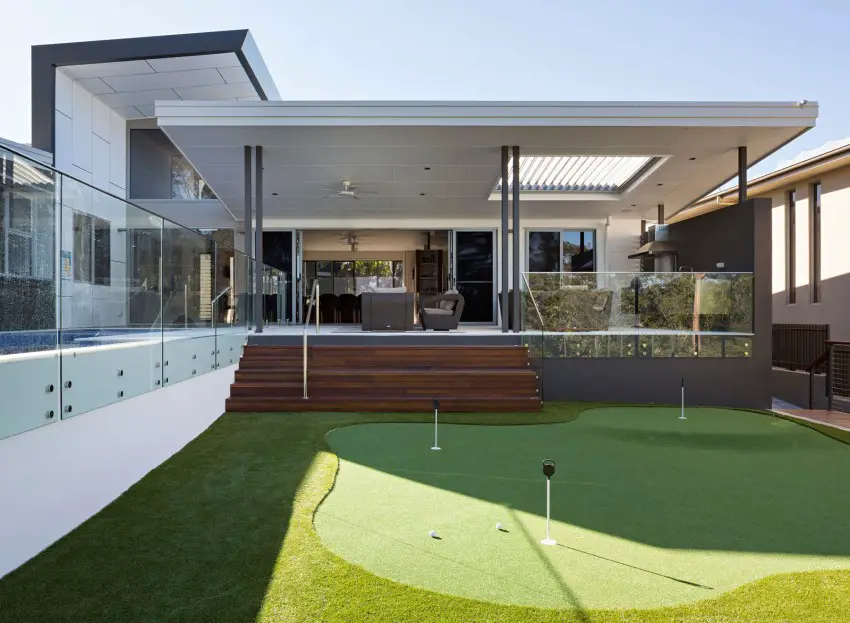 The Golf House by Studio 15b (13)