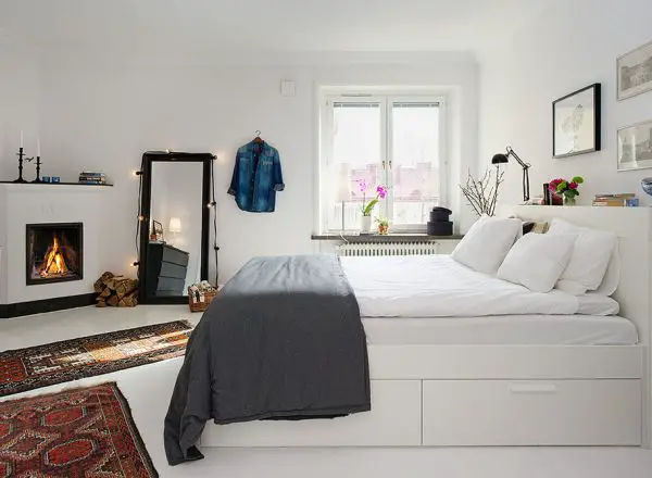 white-scandinavian-bedroom