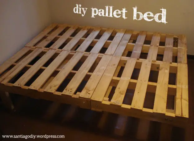 Pallet DIY Platform Bed
