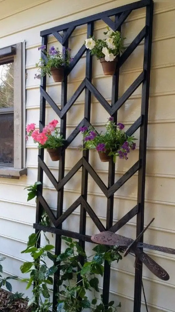 DIY Chevron Lattice Trellis Garden Holder, DIY Backyard ideas