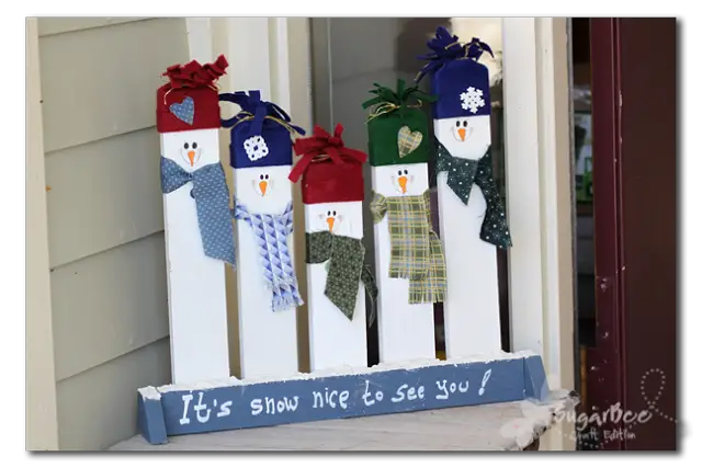 DIY Pallet proejcts That Are Easy to Make and Sell ! DIY Pallet Greeting Snowmen