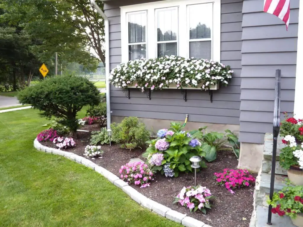 Beautiful Floral Border and Window Boxes, Front Yard Landscaping Ideas and projects