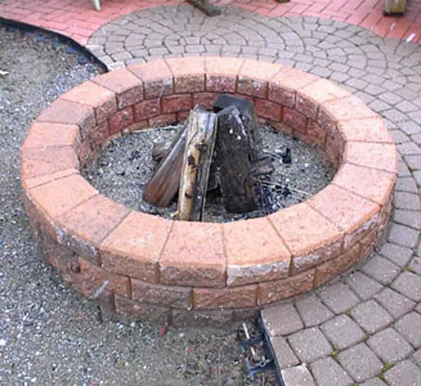 DIY Brick Fire Pit