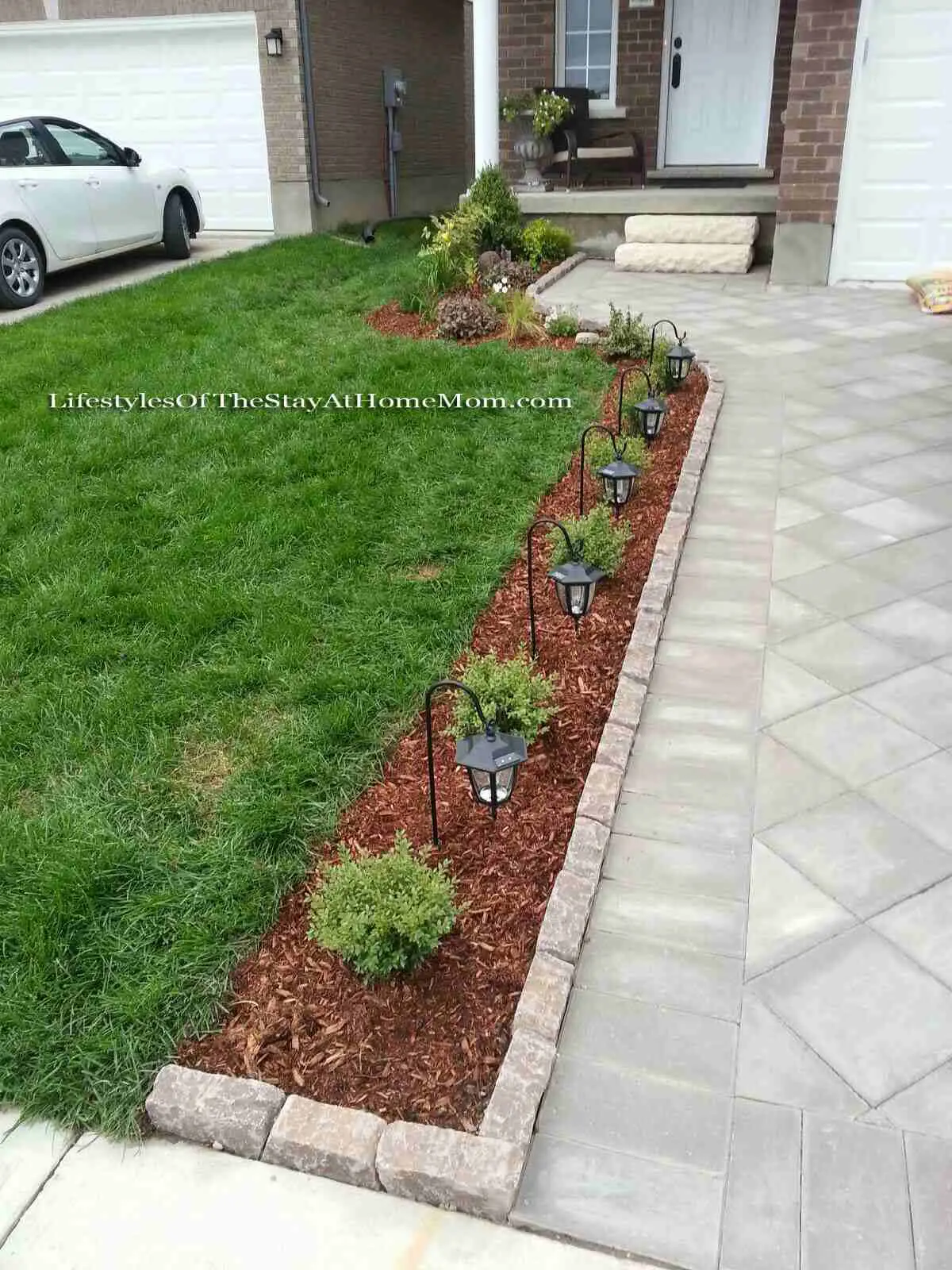 Driveway Bed, Front Yard Landscaping Ideas and projects