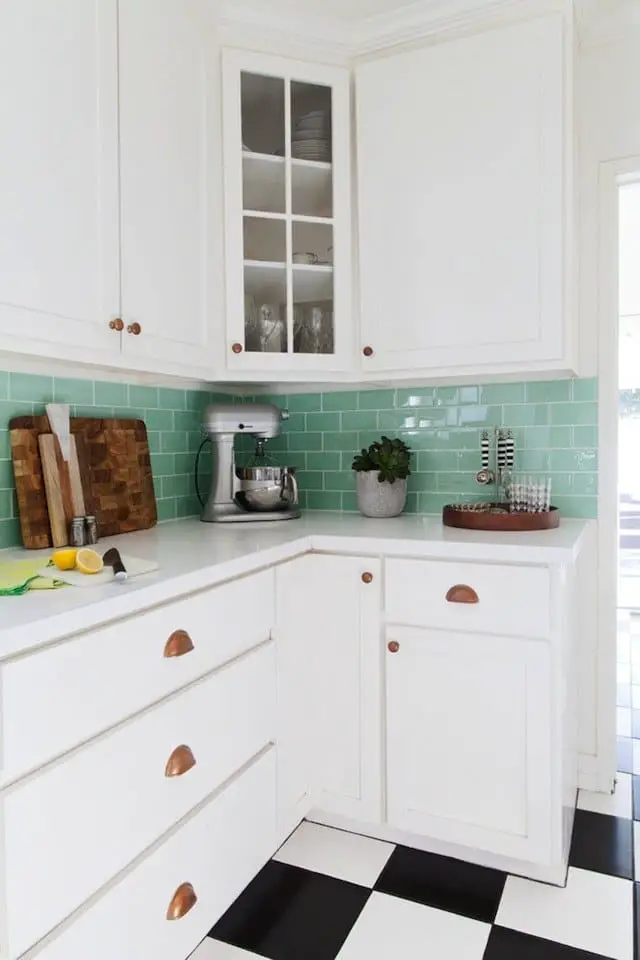 Paint Your Cabinet Knobs, DIY Ideas To Upgrade Your Kitchen