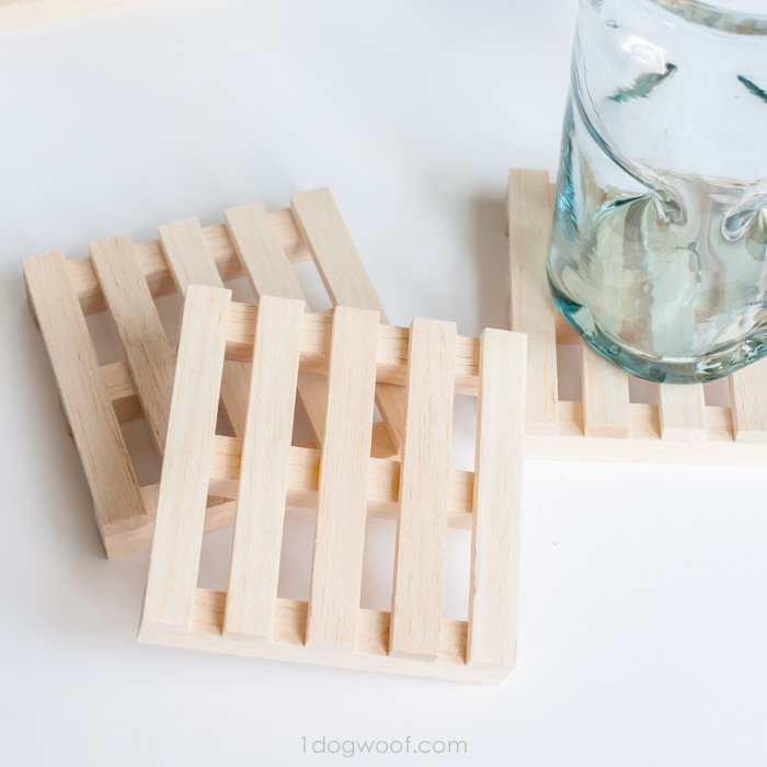 Stylish DIY Wooden Pallet Coasters