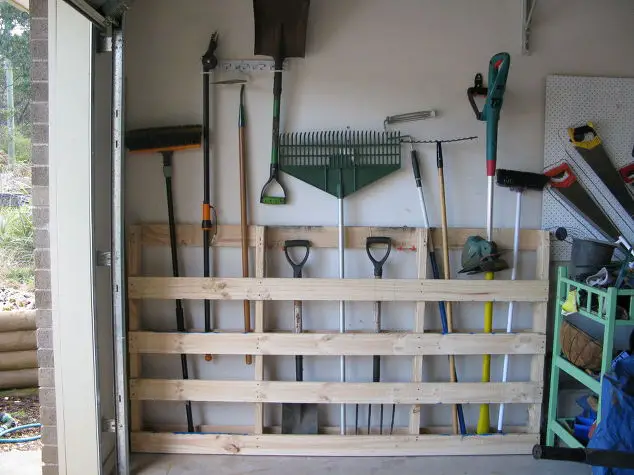 30+ BEST Garage Organization and Storage Ideas, Repurposing Old Pallet