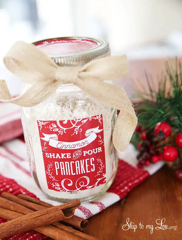 20+ Handmade Gifts Under $5 - Last Minute Gift Ideas, Cinnamon Shake & Pour Pancakes in a Jar