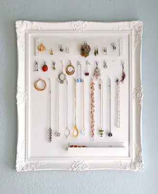 20+ Handmade Gifts Under $5 - Last Minute Gift Ideas, DIY Jewelry Storage