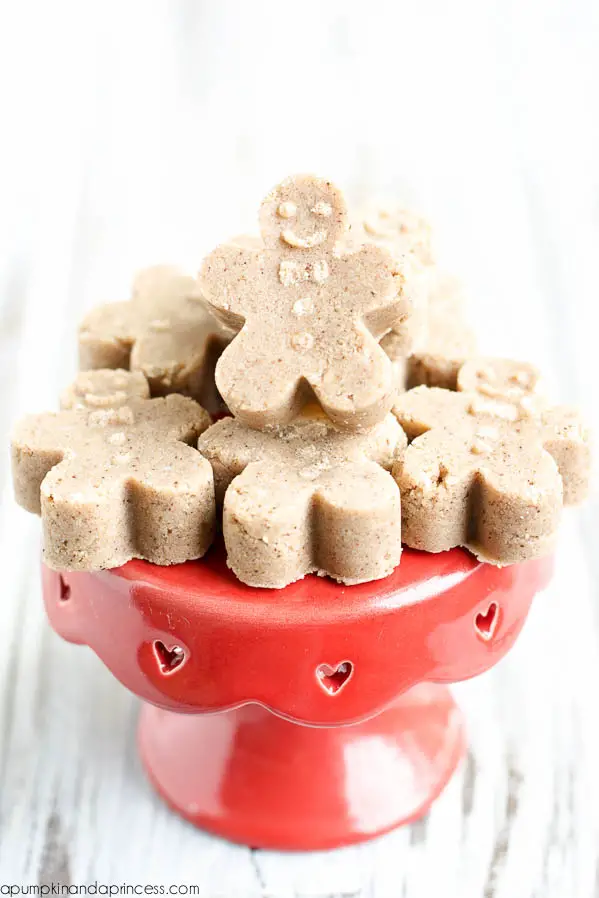 20+ Handmade Gifts Under $5 - Last Minute Gift Ideas, Gingerbread Sugar Scrub Cubes