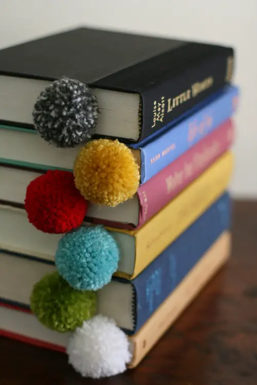 20+ Handmade Gifts Under $5 - Last Minute Gift Ideas, Yarn Ball Pom Pom Bookmark