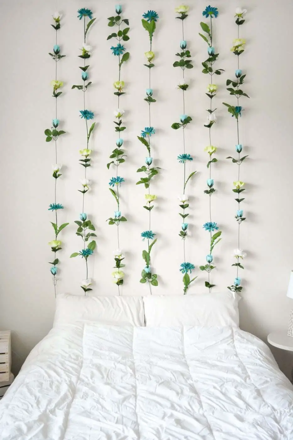 Romantic Bedroom Decor Ideas, Romantic DIY Flower Wall Headboard